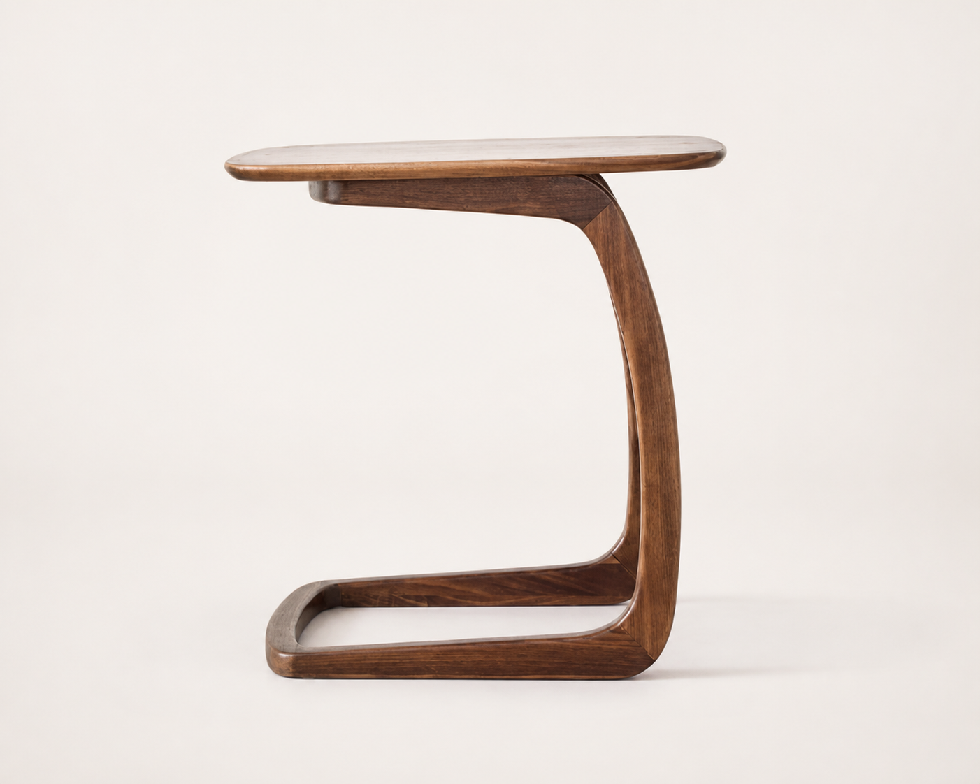 Rin C-Shaped Side Table, clean side profile