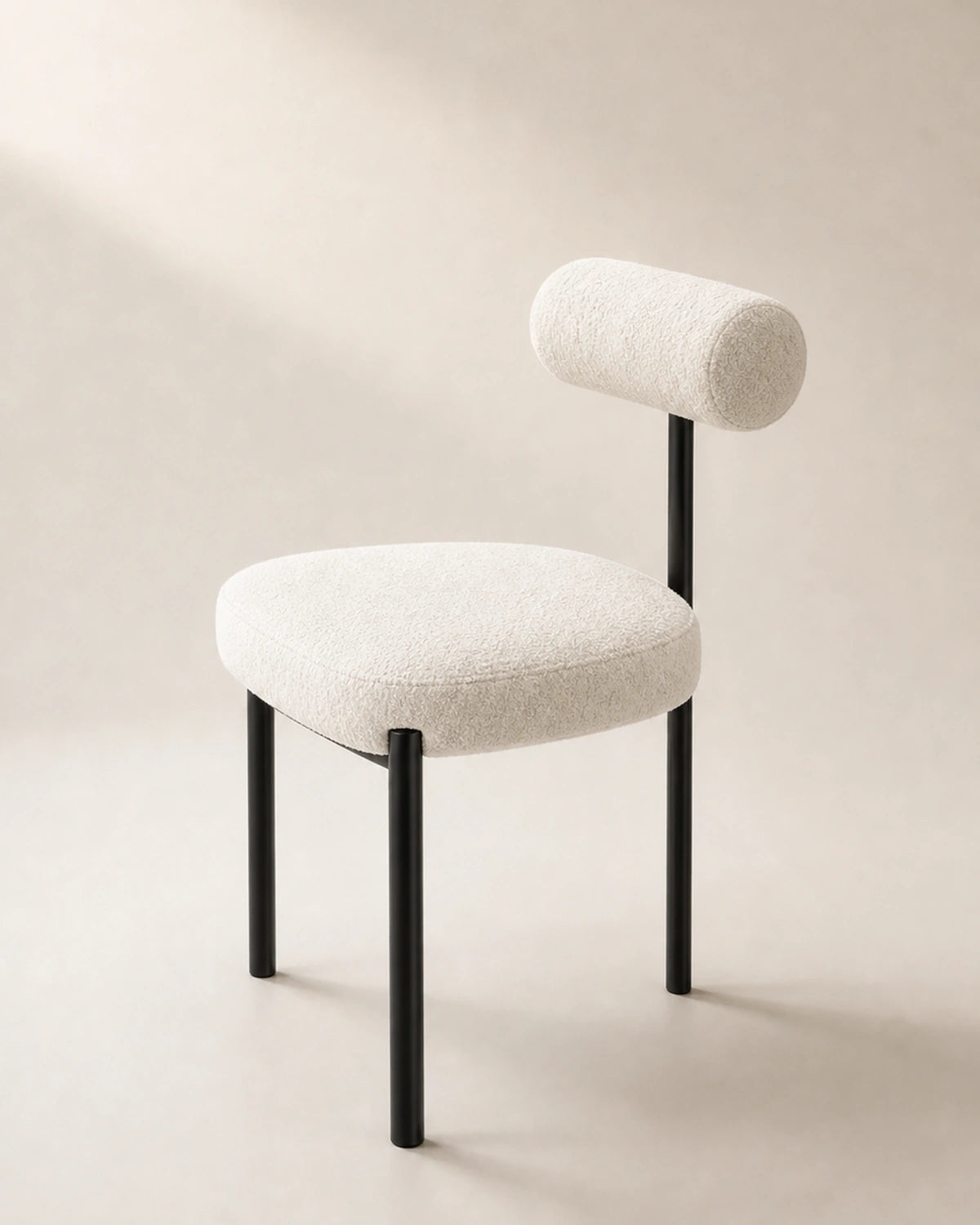 Emi Three-Leg Dining Chair, Kadori hero image
