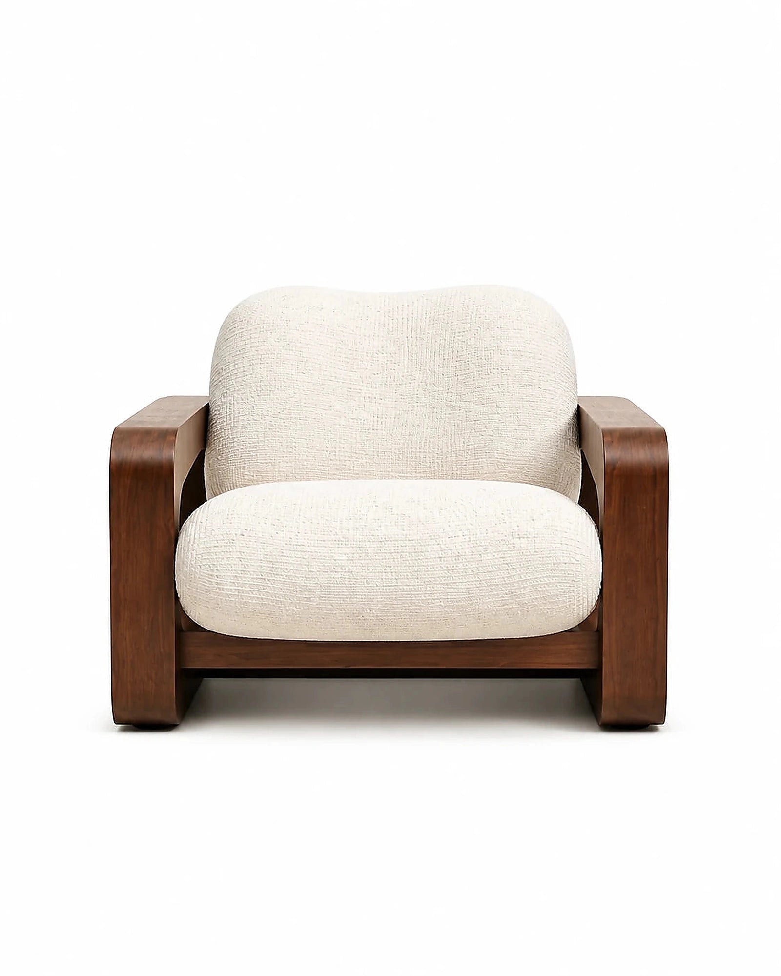 Aki lounge chair, straight-on front view
